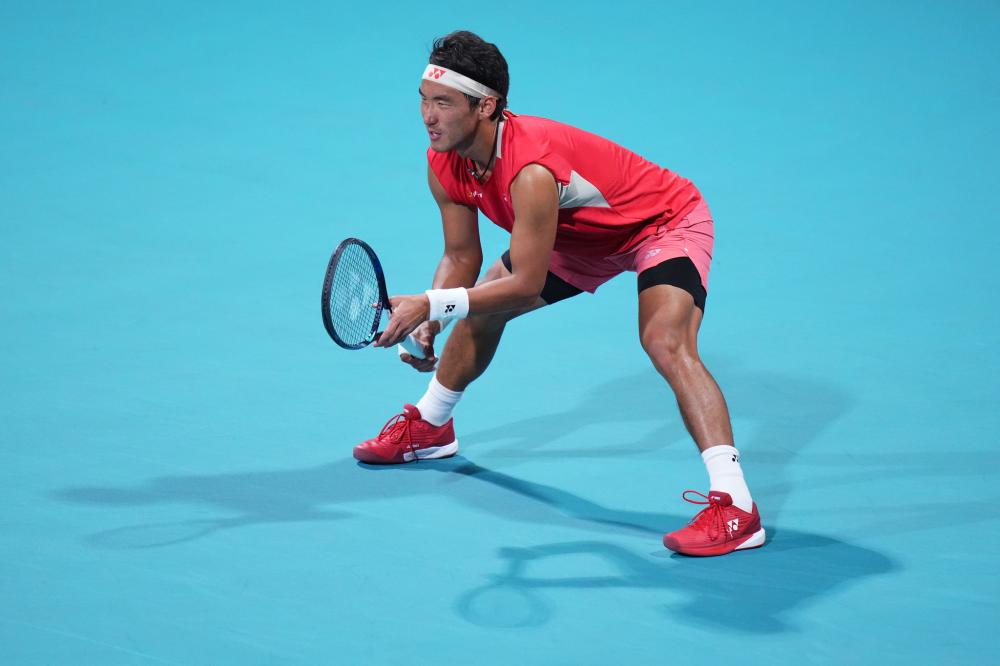 门德斯：不知道为啥有这么多关于亚马尔的噪音，我们都年轻过